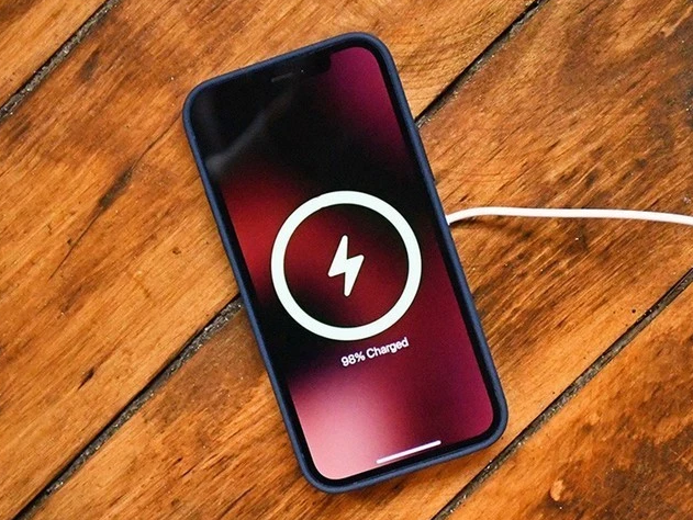 大渡口苹果手机维修分享iPhone 12可以随便充电吗 